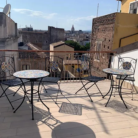 Ursino Castle Terrace Daire Katanya